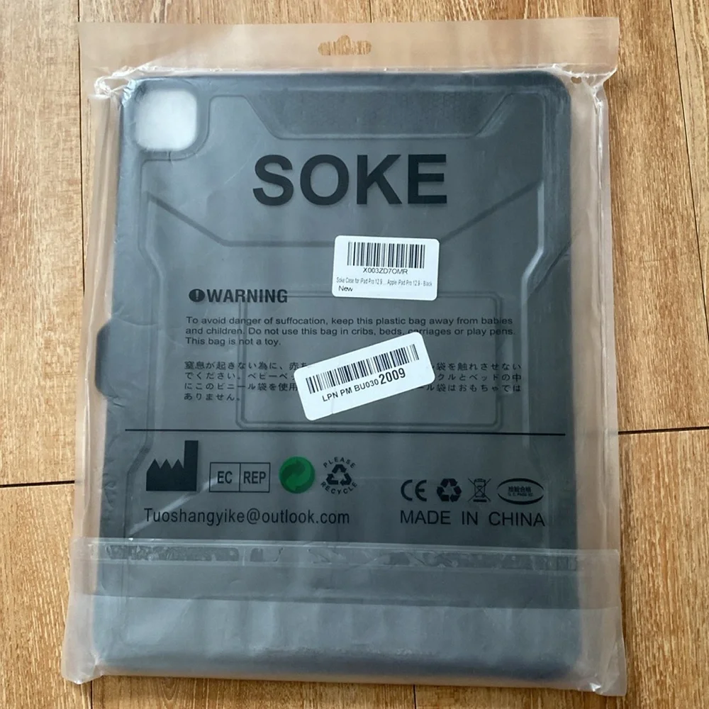 Soke Case for iPad Pro 12.9 inch 6th/5th/4th Generation. With built-in kickstand